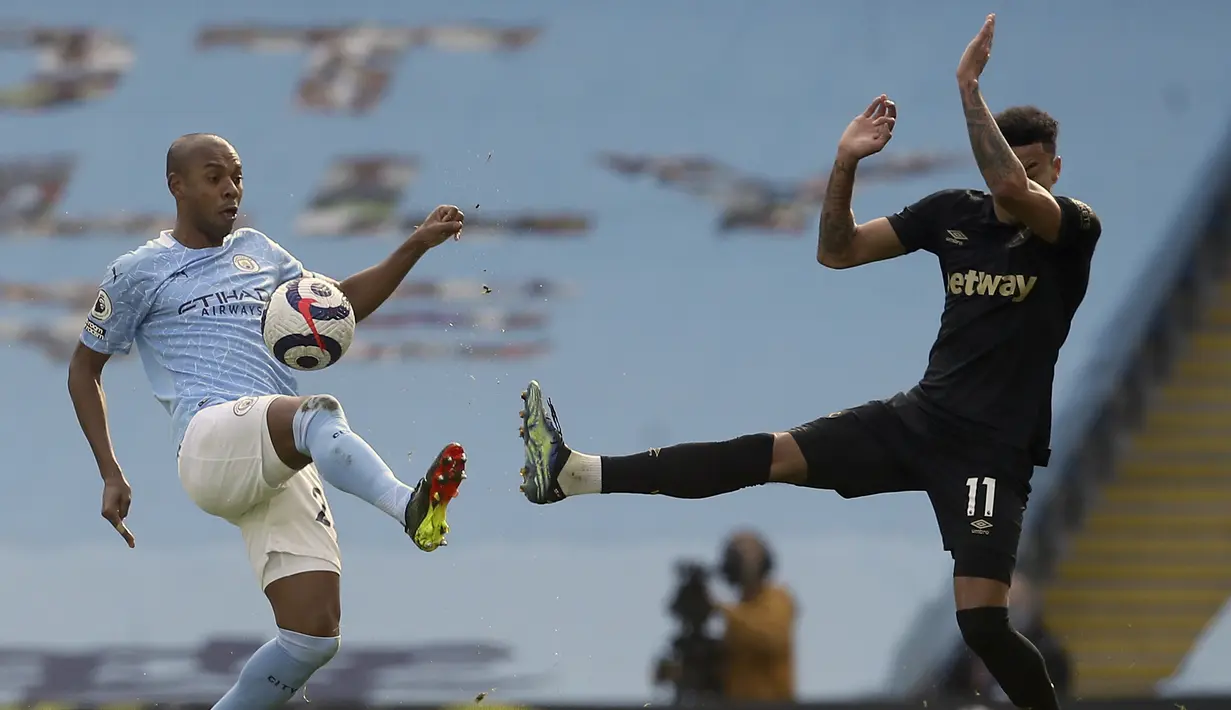 The Citizens bermain apik, akan tetapi berbagai serangan Man City pada menit-menit awal selalu kandas di kaki pemain West Ham. (Foto: AP/Pool/Martin Rickett)