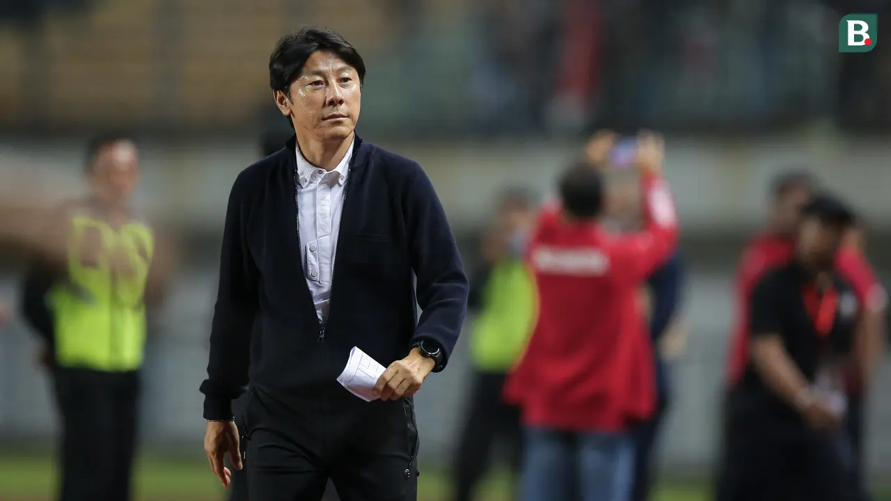 Foto: Intip Outfit yang Digunakan Shin Tae-yong, Anak Muda Banget