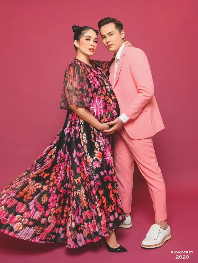 [Fimela] Ussy Sulistiawaty dan Andhika Pratama