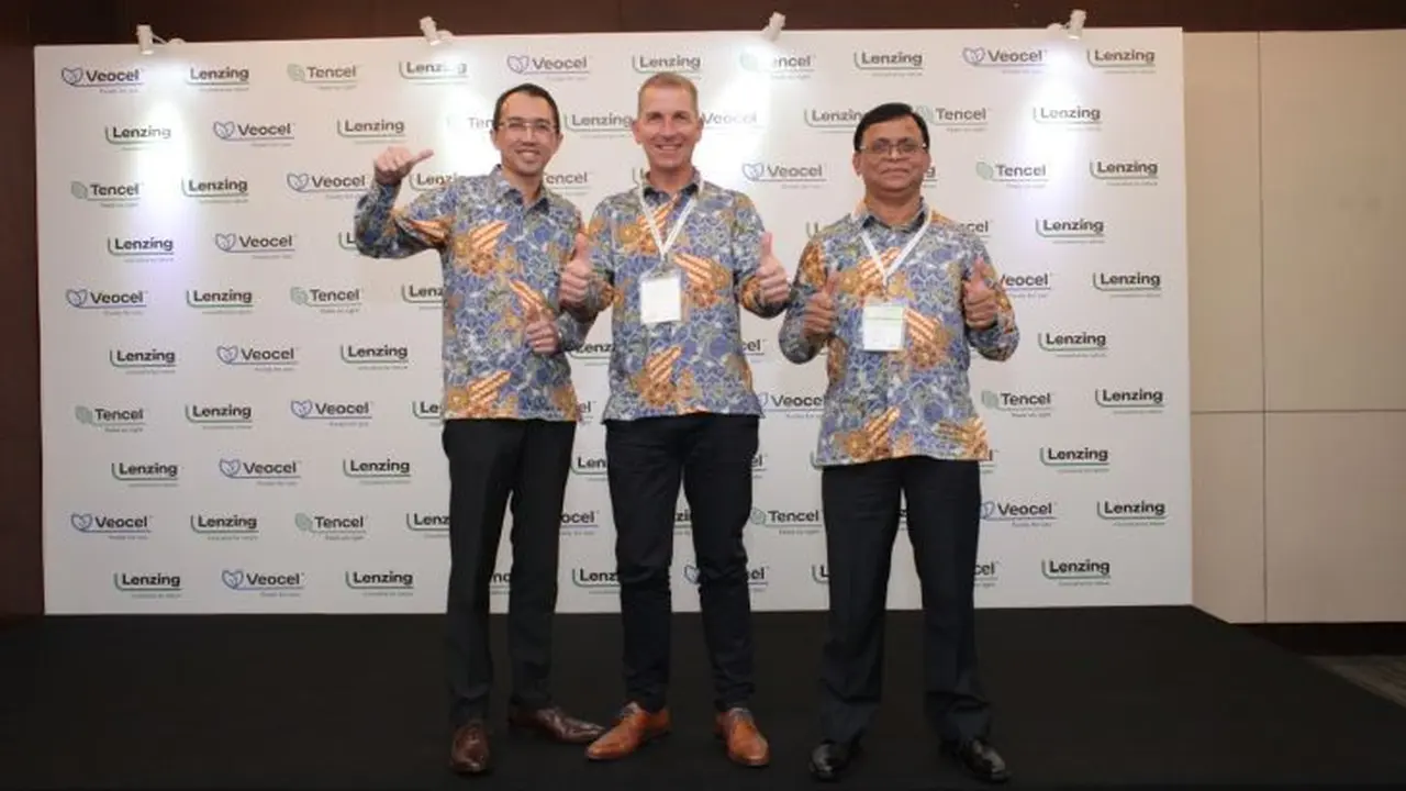 Peluncuran ulang Tencel sebagai merek tekstil andalan Lenzing.