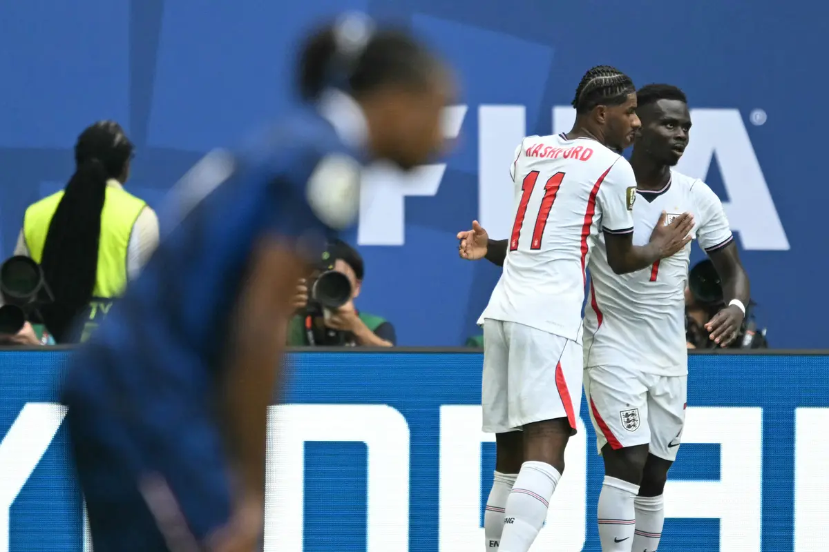 Selebrasi Bukayo Saka saat Inggris mengalahkan Prancis di perebutan juara 3 Piala Dunia 2026