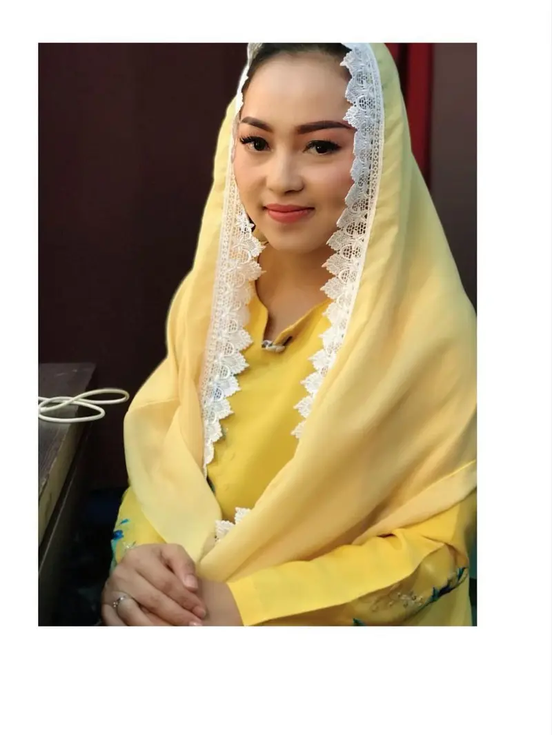 Potret Mpok Alpa Dengan Gaya Elegan Bikin Pangling. (Sumber: Instagram/nina_mpokalpa)