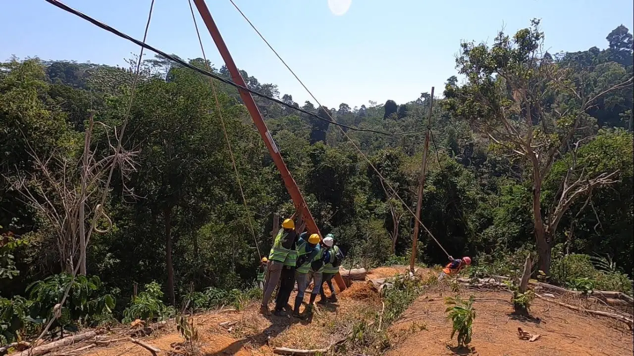 Warga Desa di Kecamatan Pematang Sawa Sambut Gembira Listrik PLN Segera Menyala