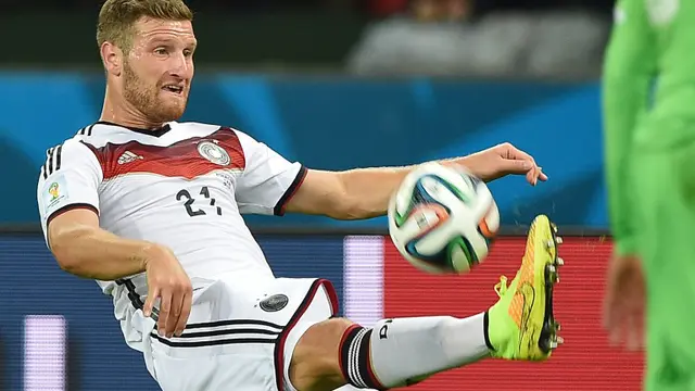 Shkodran Mustafi