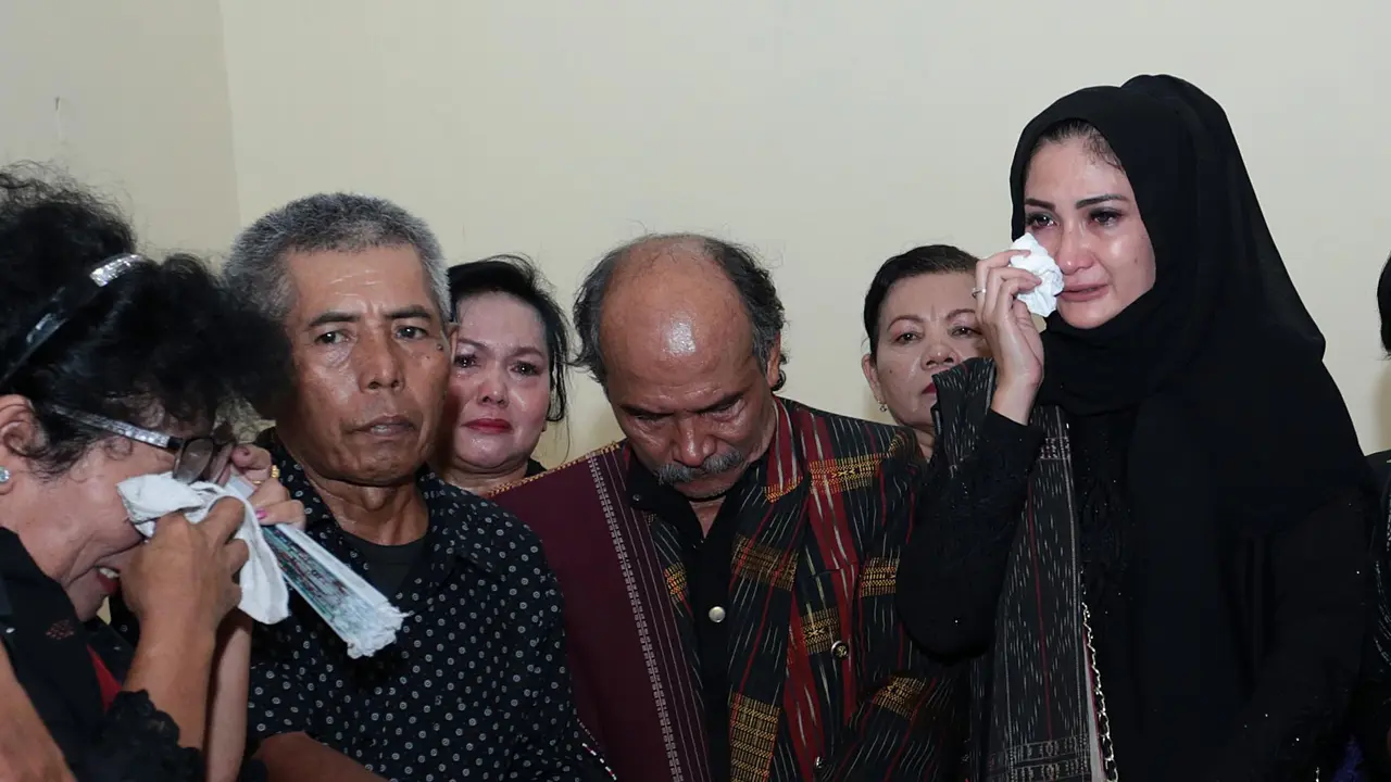 [Bintang] Suasana rumah duka Ibunda Natalie Sarah