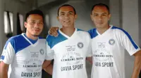 Boy Jati Asmara dan Erick Setiawan memberikan pendapat perihal permainan Persib di bawah racikan Dejan Antonic. (Bola.com/Permana Kusumadijaya)