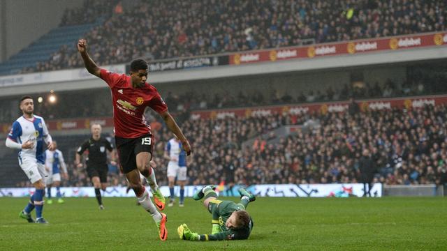 Blackburn Rovers vs Manchester United
