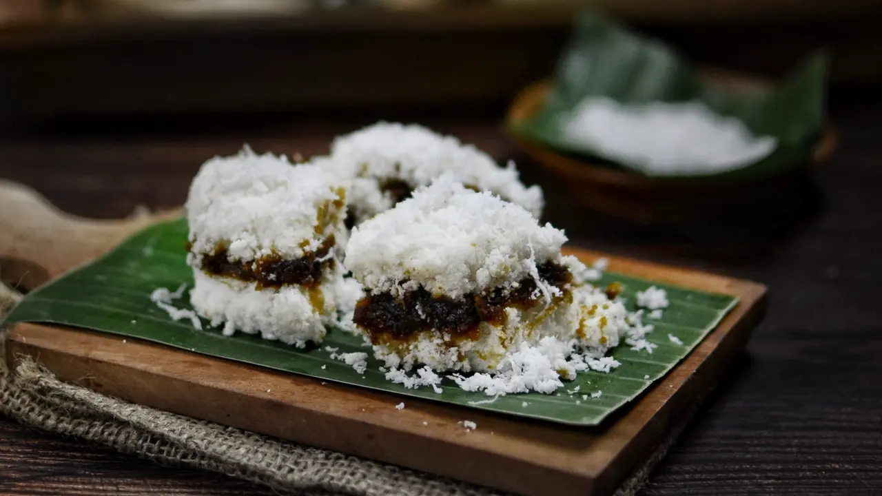 kue dongkal awug