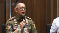 Mobil Pelat Merah Satpol PP DKI Jakarta Parkir di Trotoar, Ini Penjelasan Pimpinannya