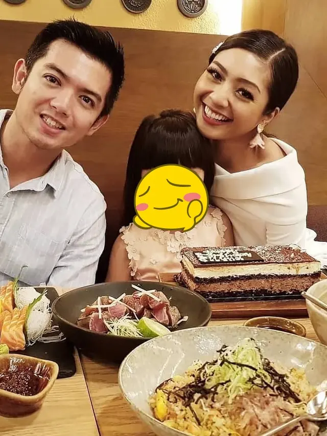 Tetap Akrab, Ini 6 Momen Kebersamaan Nicky Tirta dan Mantan Istrinya