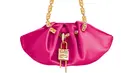Tas Kenny yang unik dengan konstruksi bulat yang rumit dengan ciri khas lipatan diselingi dengan elemen G-Cube warna pink bisa jadi opsi terbaik [Givenchy]