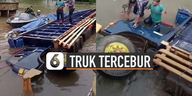 VIDEO: Viral Detik-Detik Truk Tercebur di Dermaga