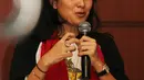 Artis Marcella Zalianty memberikan keterangan pers usai latihan pertunjukan wayang orang dengan lakon Lahirnya Parikesit di Jakarta, Sabtu (21/3/2015). Pertunjukan itu akan digelar di Teater Jakarta TIM pada 26 Maret. (Liputan6.com/Helmi Afandi)