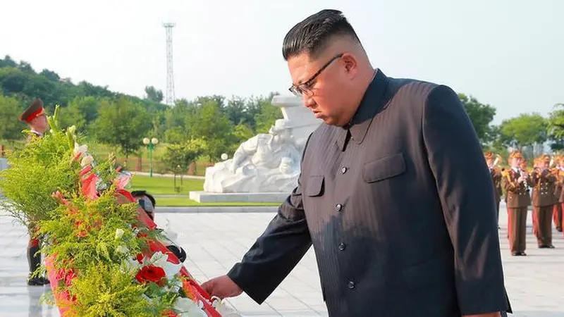 Momen Hangat Kim Jong-un Saat Bertemu Veteran Perang