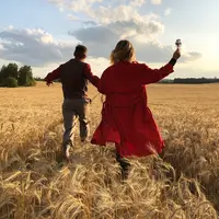 ilustrasi pasangan bahagia/Photo by Maksim Goncharenok from Pexels