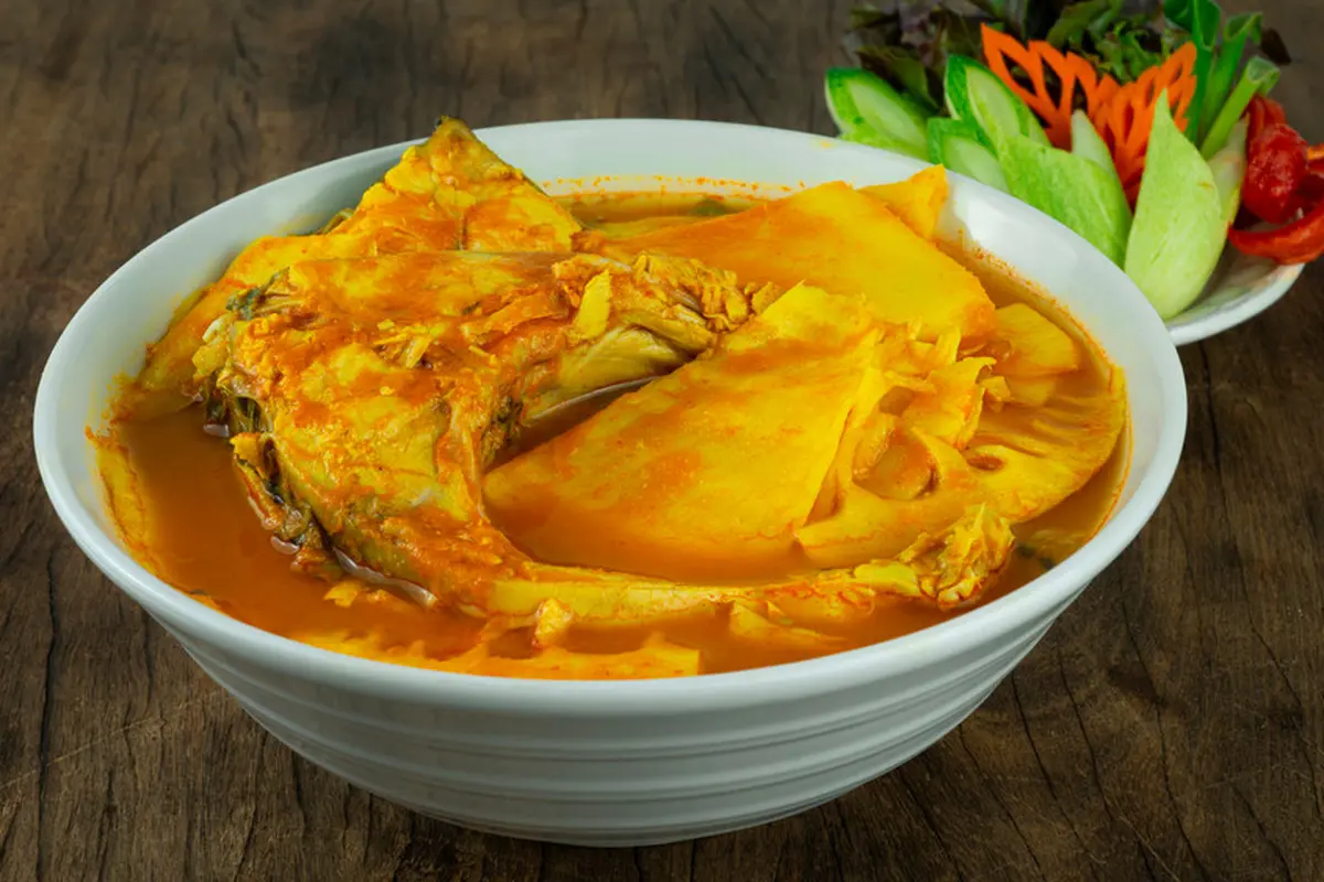 gulai ikan rebung asam