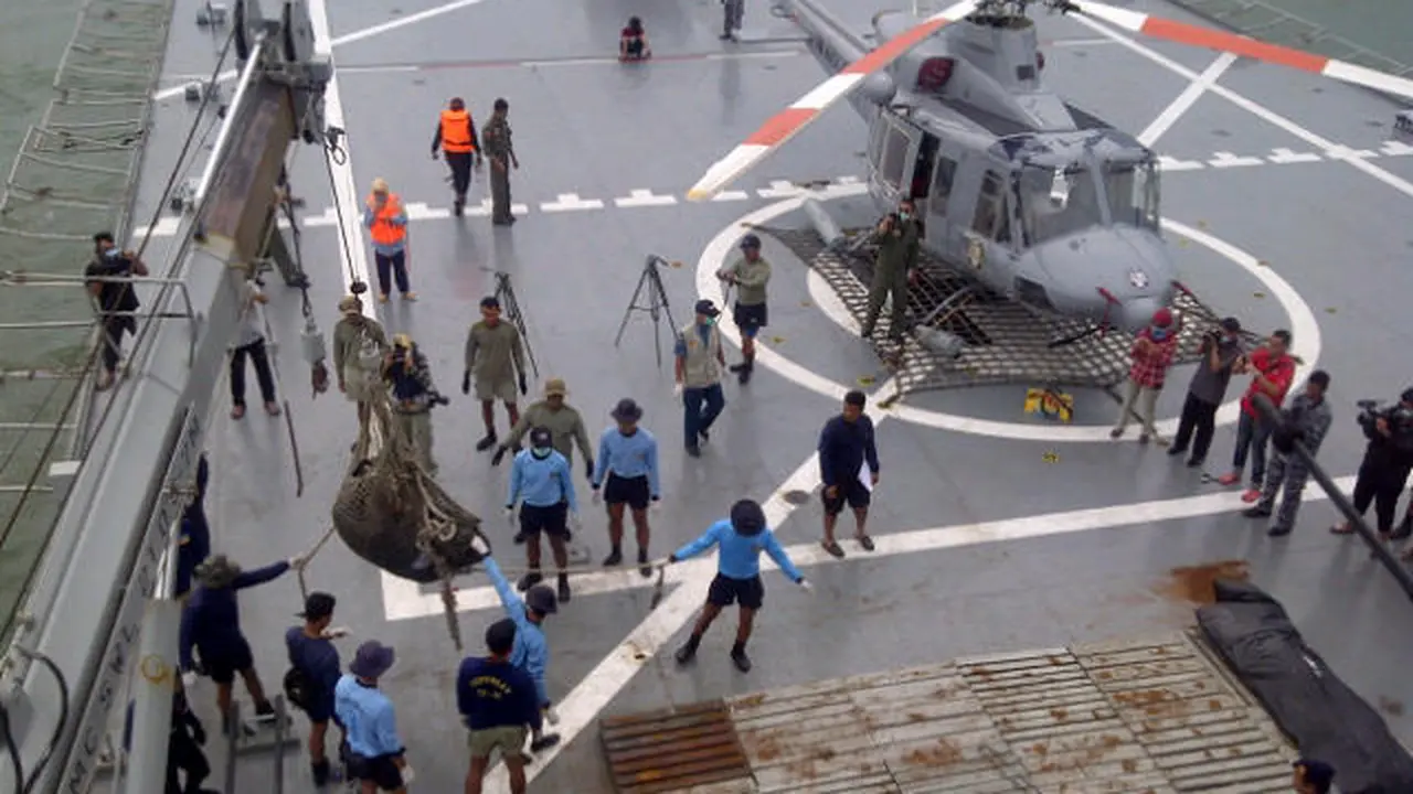8 Jenazah Korban AirAsia Dikirim ke Pangkalan Bun