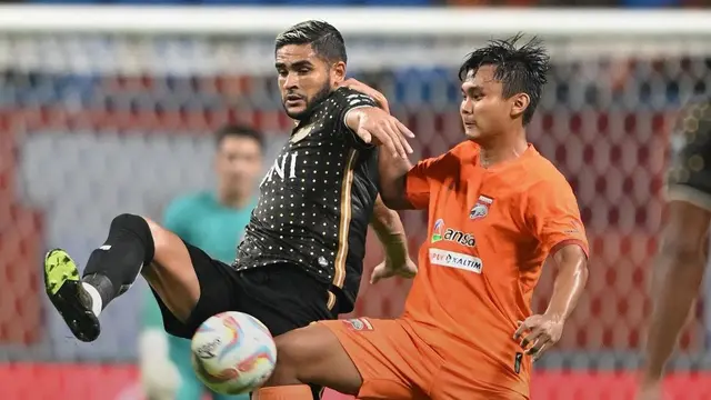 Junior Brandao dan I Komang Teguh Trisnanda - BRI Liga 1 2023/2024