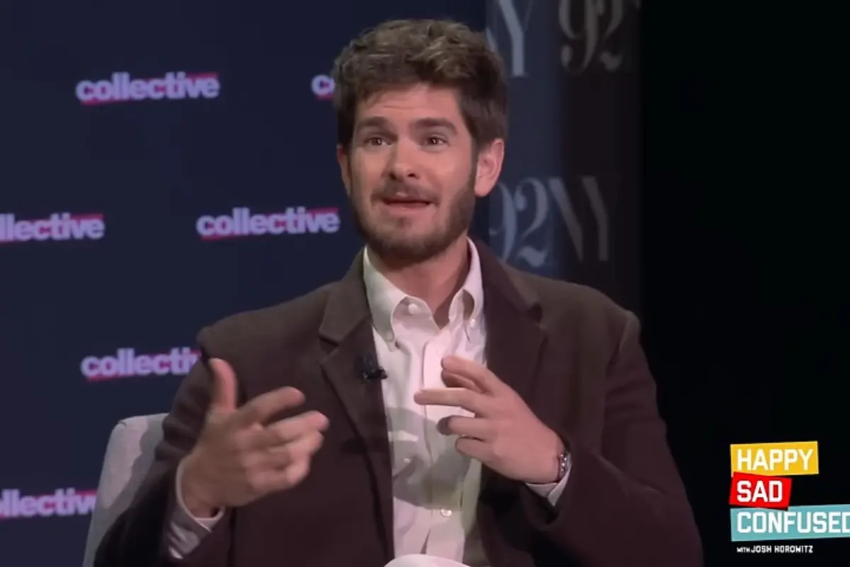 Andrew Garfield di Podcast "Happy Sad Confused" (YouTube/Josh Horowitz)