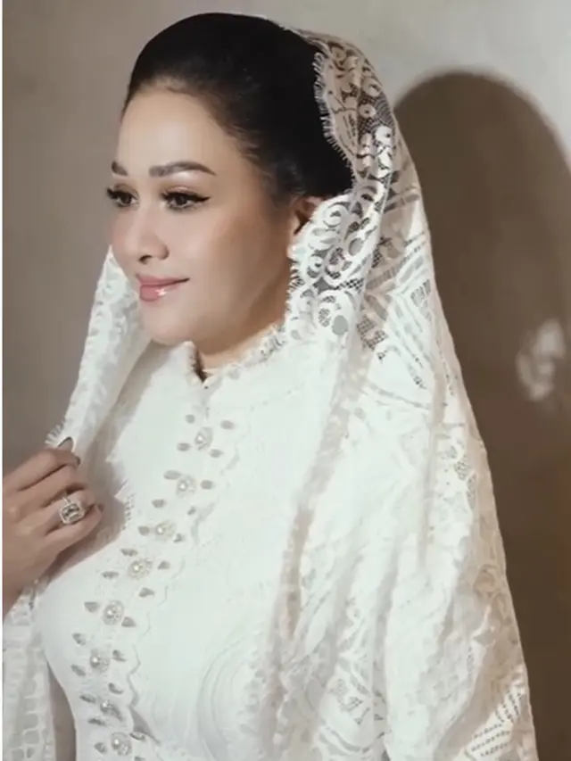 6 Detail Gamis Maia Estianty di Pengajian Al Ghazali, Anggunnya Bikin Terpukau