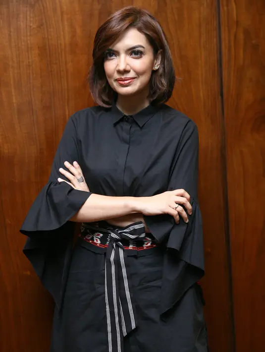 "Rhoma Irama! Terakhir saya wawancara beliau itu sudah lama dan ingin juga untuk mewawancara Rhoma Irama bersama Soneta. Kita buat panggung Soneta nanti," ungkap Najwa Shihab. (Nurwahyunan/Bintang.com)