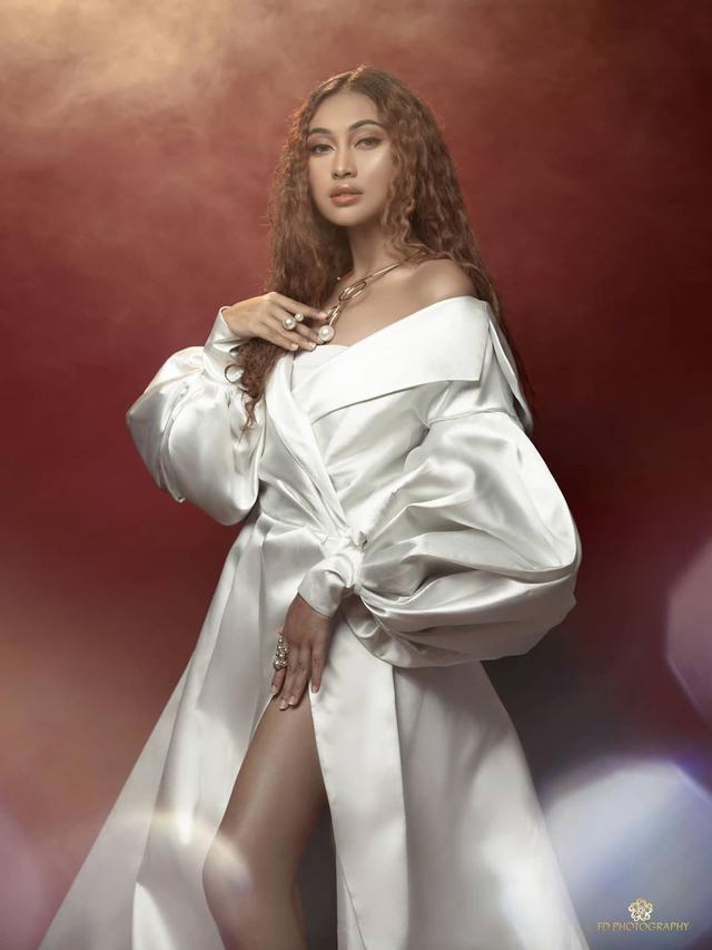 Disebut Beyonce dari Indonesia, Ini 7 Gaya Kece Novia Idol saat Pemotretan