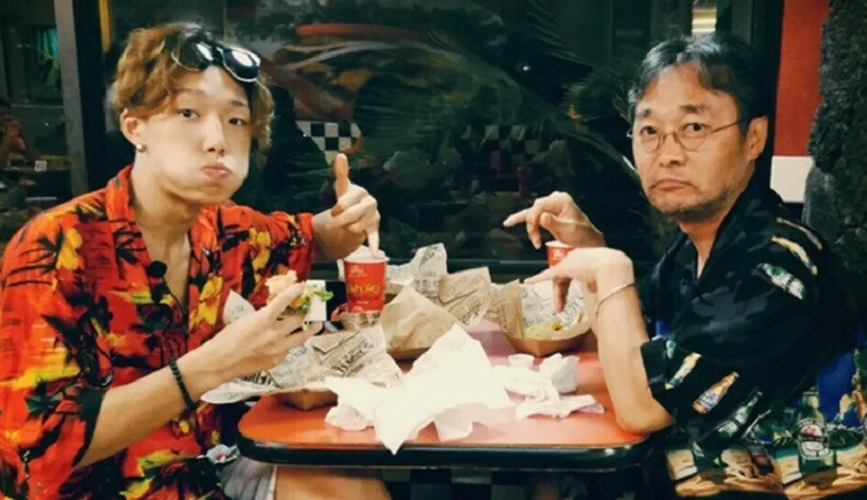 My Father and Me merupakan acara yang menampilkan liburan yang dilakukan selebriti Korea Selatan bersama sang ayah. Biasanya acara ini dilakukan di negara-negara Eropa dan Asia Tenggara. (Foto: Soompi.com)