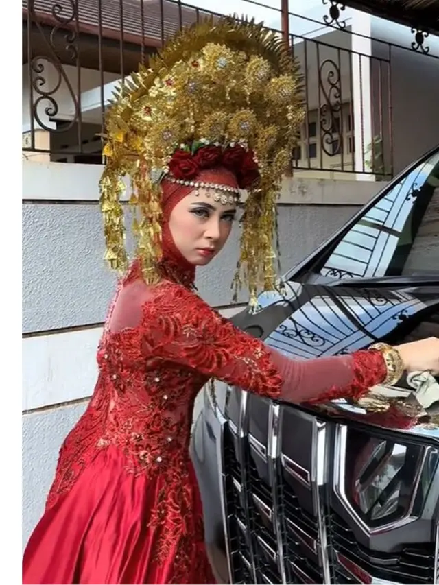 7 Potret Istri Yerry T-Five saat Cosplay Bikin Tren TikTok Viral, Makeup Totalitas