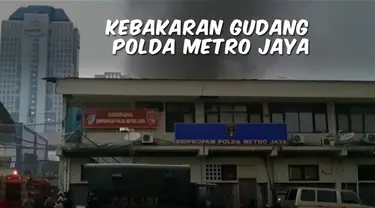 Video Top 3 kali ini ada berita terkait kebakaran gudang Polda Metro Jaya, Dwayne Johnson menikah, dan AS perpanjang izin bisnis Huawei yang berlaku untuk 90 hari.