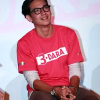 Adipati Dolken saat preskon film 3 Dara. (Deki Prayoga/Bintang.com)