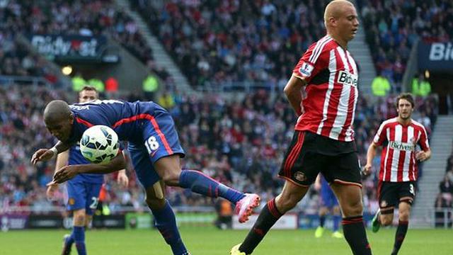 10 Pesepak Bola yang Lihai 'Menyelam'