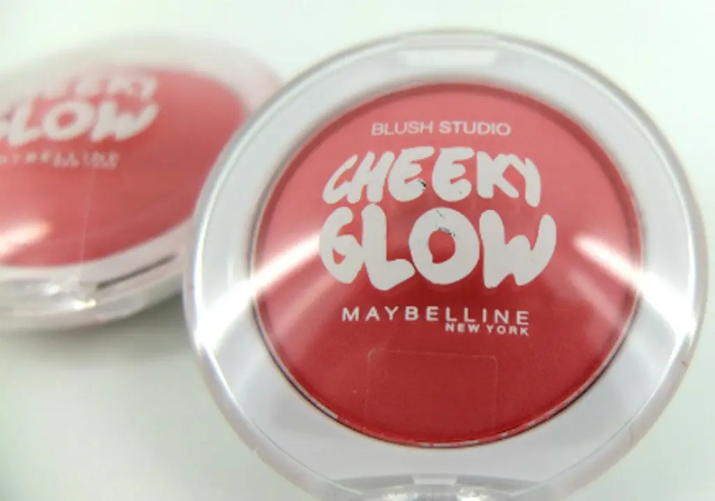 	Blush on Maybelline Cheeky Glow. (Sumber; Maybelline)