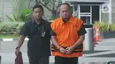 Kasubbag Protokoler nonaktif Kota Medan, Syamsul Fitri Siregar tiba untuk pemeriksaan di Gedung KPK, Jakarta, Senin (13/1/2020). Syamsul diperiksa sebagai tersangka kasus dugaan suap yang melibatkan Wali Kota Medan Dzulmi Eldin dari dinas-dinas di lingkungan Pemkot Medan. (merdeka.com/Dwi Narwoko)