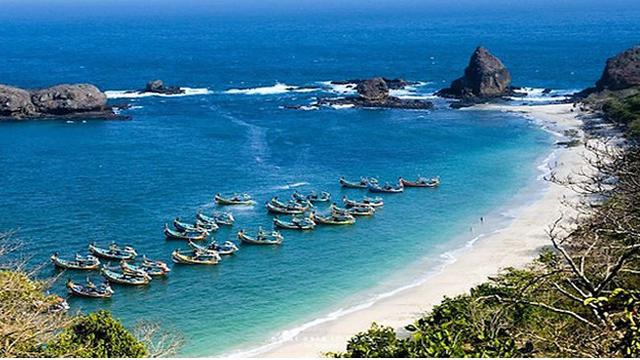 Destinasi Seru Di Jember 5 Pantai Alami Yang Harus