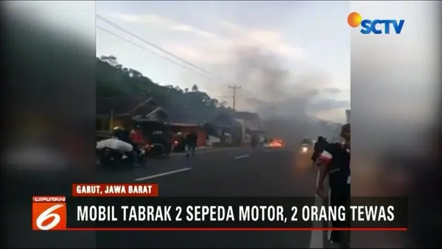 Mobil angkutan elf di Bandung yang sedang membawa penumpang mengalami kebakaran kemudian merembet ke sepeda motor.