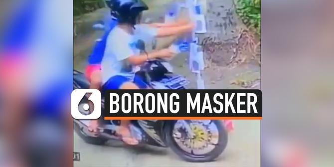 VIDEO: Terciduk, Remaja Borong Masker Gratis di Pinggir Jalan