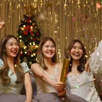 Essence ringan untuk hidrasi dan glow alami. (snowing/Depositphotos)