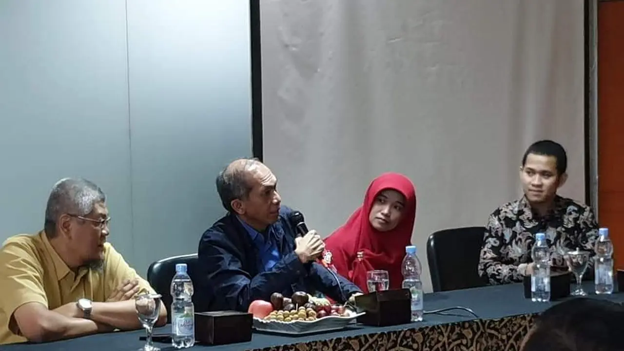 Tim Kesehatan Haji Indonesia (TKHI) Jawa Barat menggelar konsolidasi dan penguatan komunikasi persuasif berbasis neuro linguistic programme (NLP) dan hypnoterapy di Bandung. Dok Ali Yusuf