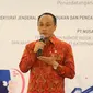 Dirjen Dukcapil Zudan Arif Fakrulloh memberikan sambutan pada acara penandatanganan kerja sama pemanfaatan data kependudukan DOKU dan Dukcapil di Jakarta, Jumat (11/1). Kerjasama untuk mempertajam proses verifikasi data. (Liputan6.com/Fery Pradolo)