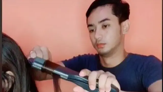 Aksi Pria Bantu Catok Rambut Istri dengan Telaten Tuai Pujian Warganet