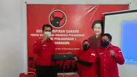 PDIP Surabaya Bagikan Laptop ke Kader Jelang HUT Partai ke-48
