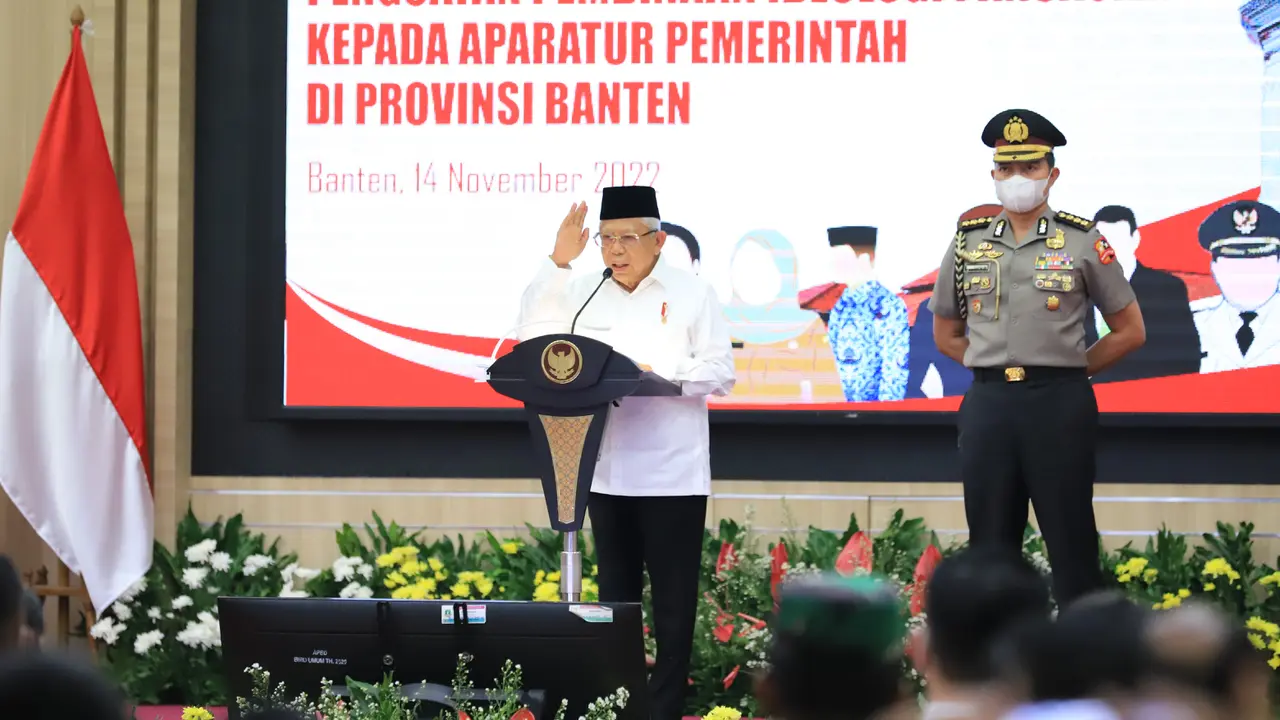 Wakil Presiden Republik Indonesia Ma'ruf Amin saat membuka acara Penguatan Pembinaan Ideologi Pancasila kepada Aparatur Pemerintah Provinsi Banten, senin, (14/11).