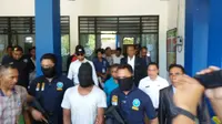 Kabur bersama dua rekannya sejak 2013 dari Timor Leste, baru buronan kasus pembunuhan itu yang tertangkap. (lIputan6.com/Ola Keda)