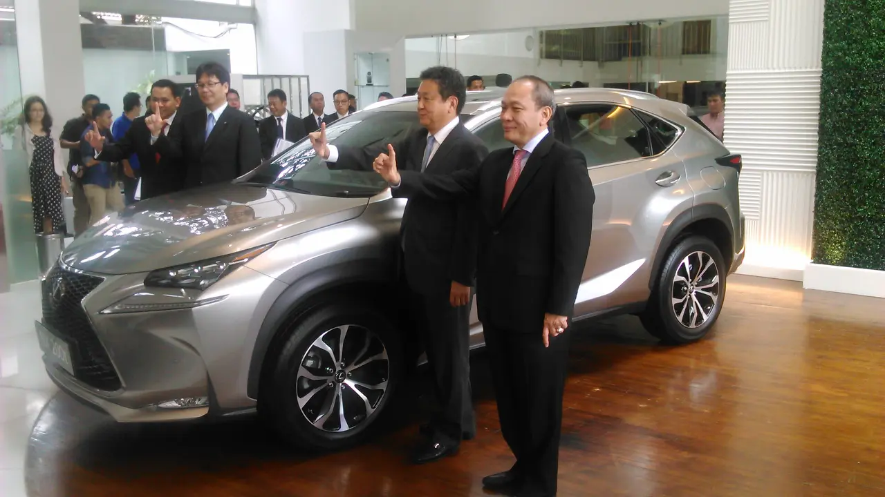Compact SUV Canggih Lexus Hadir di Indonesia