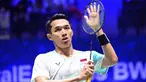 Jonathan Christie dari Indonesia merayakan kemenangan setelah mengalahkan Matthias Kicklitz dari Jerman dalam pertandingan tunggal putra di Kejuaraan Dunia Bulu Tangkis BWF di Adidas Arena, Paris, pada 26 Agustus 2025. (Bertrand GUAY/AFP)