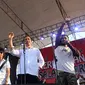 Jokowi dan Slank tampil di Stadion Pandaan, Boyolali, Sabtu (4/10/2014) (Liputan6.com/Reza Kuncoro)