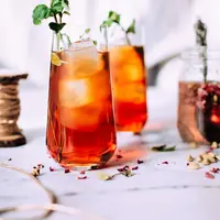 Ilustrasi es teh manis segar | copyright unsplash.com/Food Photographer | Jennifer Pallian