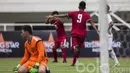 Para Pemain Timnas Indonesia U-22  merayakan gol ke gawang Myanmar pada laga uji coba di Stadion Pakansari, Selasa (21/3/2017). Indonesia sementara bermain imbang 1-1. (Bola.com/Vitalis Yogi Trisna)