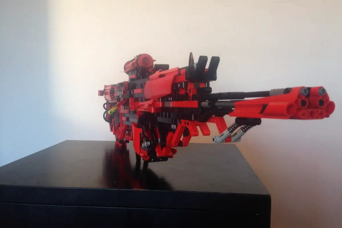 Wow, Senapan Ini Terbuat Dari Lego