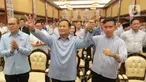 Pasangan capres-cawapres nomor urut dua, Prabowo Subianto dan Gibran Rakabuming Raka menghadiri Rapat Koordinasi Nasional (Rakornas) di Hotel Borobudur, Jakarta,  Jumat (1/12/2023). (merdeka.com/Arie Basuki)